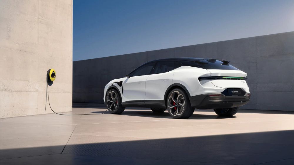 Lotus Eletre R